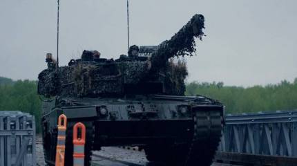 Восемь обещанных Канадой Украине танков Leopard 2 прибыли в Польшу