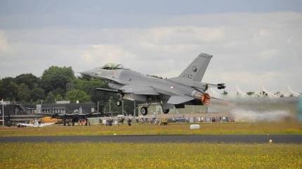 Западное издание: Передача Киеву истребителей F-16 нецелесообразна из-за непригодных для их использования украинских аэродромов