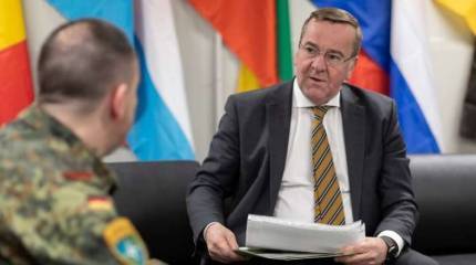 Министр обороны Германии: Украина не получит даже плана вступления в НАТО до прекращения вооруженного конфликта