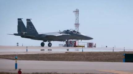 Первый тяжеловооруженный истребитель F-15EX поступил на вооружение ВВС США