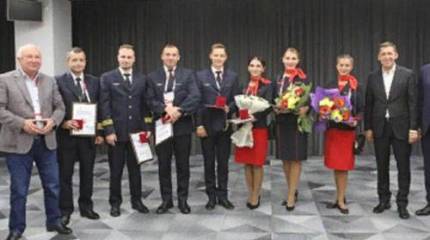 Экипаж Airbus А321, севшего в кукурузное поле, получил ключи от квартир в Екатеринбурге