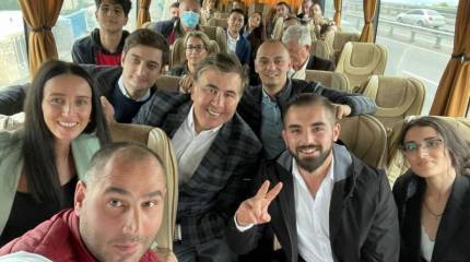 Саакашвили сообщил о своём появлении в Грузии