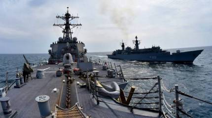 Адмирал ВМС США: Москва и Вашингтон на пороге конфликта в Черном море