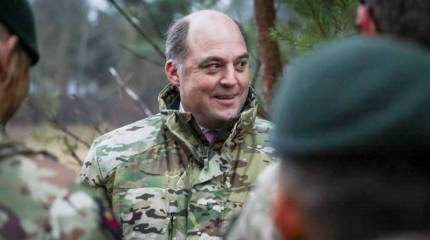 Британский министр обороны не увидел свидетельств отвода российских войск от украинской границы