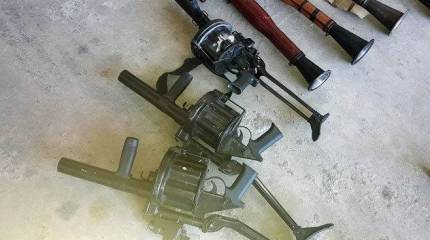 В Кунейтре нашли  оружие, боеприпасы и продукты из США и Израиля