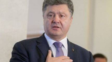 Порошенко: вооружение может быть возвращено в зону АТО в любой момент