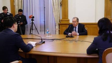 Лавров: переговоры о мирном договоре на японских условиях не ведутся