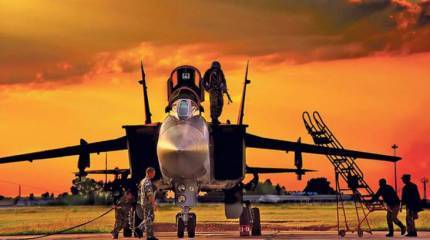 «Фоксхаунды» XXI века  и «Рапторы»: разное предназначение и похожая судьба. В чём схожесть эпохальных машин?