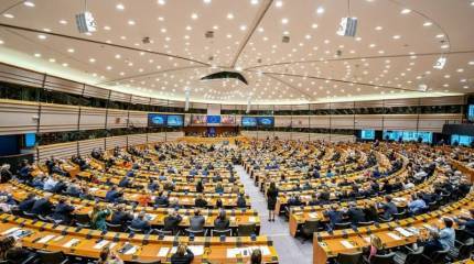 Депутат Европарламента: Украинские власти занимаются распродажей своей страны