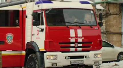 В Казани загорелось танковое училище, причины возгорания пока неизвестны