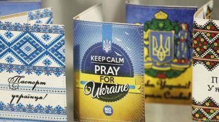 Ехидные комментарии. Под столом от украинских методов подачи информации