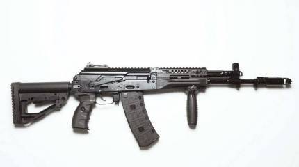 Концерн "Калашников" начал поставки АК-12 в российскую армию