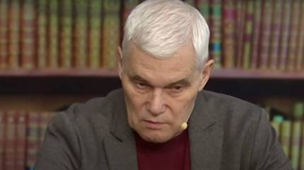 Российским военным экспертам прислали подозрительные посылки со статуэтками