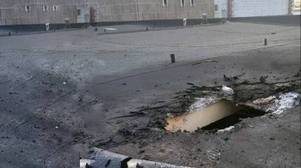 Крышу хранилища ядерного топлива на Запорожской АЭС повредил снаряд ВСУ
