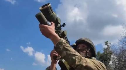 Российские зенитчики сбили украинский вертолёт с десантом на борту, летевший к Козинкам