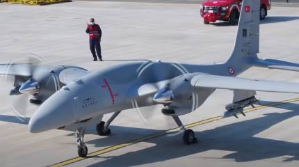 Украина продолжит оснащать турецкие ударные беспилотники Bayraktar Akinci турбовинтовыми двигателями АИ-450Т