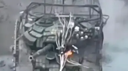 Российский дрон за секунду превратил Т-72 в огненный гейзер