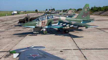 Липецкая авиабаза. Су-25 и Су-24