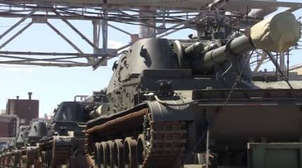 «Уралтрансмаш» отправил в Белоруссию новую партию модернизированных САУ 2С3М «Акация»