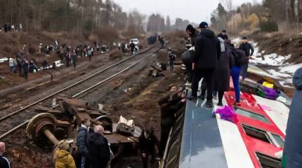 Показаны кадры с места крушения пассажирского поезда в Ульяновской области