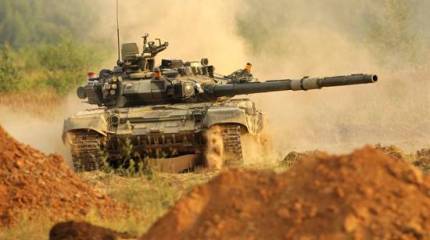 Расмуссен: При желании российская армия смяла бы украинскую за несколько дней