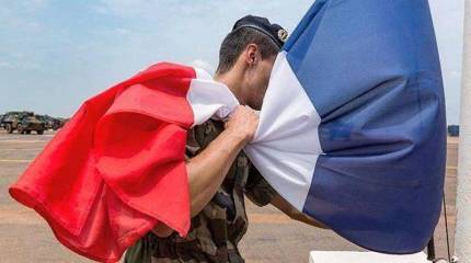 Париж: Мы защитим свой спецназ, действующий вместе с курдским ополчением в Сирии