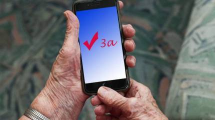 Деревенский фельетон. Как бабка электронно голосовать будет