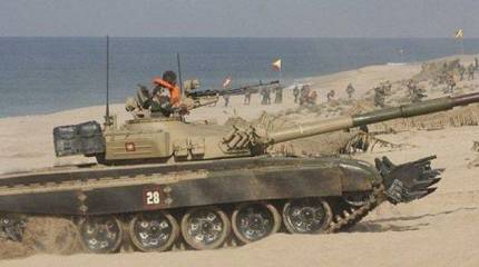 Индийские военные планируют заменить танки Т-72 собственной разработкой на унифицированном шасси