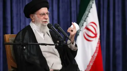 Аятолла Хаменеи призвал граждан Ирана прекратить пытаться угодить Трампу