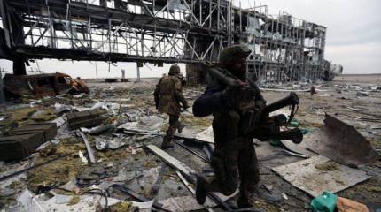 Захарченко: Донецкий аэропорт необходимо удержать любой ценой