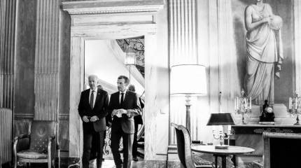 Байден - Макрону: США поступили «неуклюже» в сделке по субмаринам с Австралией