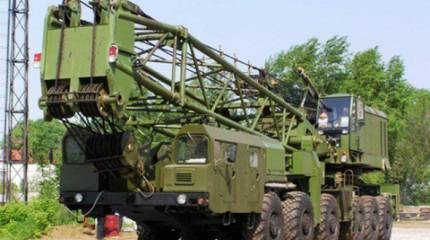 Минобороны закупит краны-гиганты для погрузки новых ракет