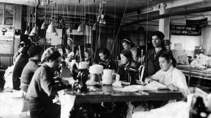 Как шили для фронта и что такое "печальные именинники"