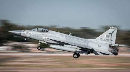 «Надвигается гром»: JF-17 уверенно обходит западные истребители по цене