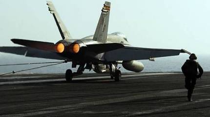 США испытали электромеханический аэрофинишер аварийной посадкой