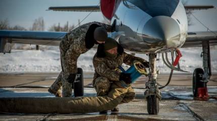 Украинские лётчики отрабатывали воздушные бои против истребителей условного противника