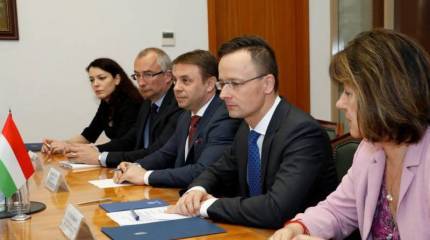 Венгрия намерена получать газ в обход Украины