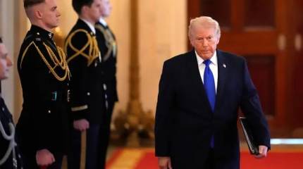 Трамп призвал КСИР сложить оружие и сдаваться. А кому? Ему лично?