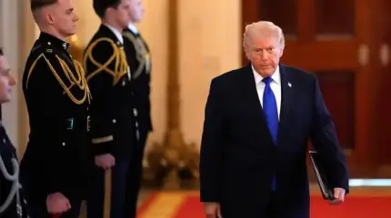 Трамп призвал КСИР сложить оружие и сдаваться. А кому? Ему лично?