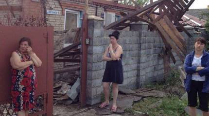 Укроармия бьёт артиллерией по домам мирных жителей