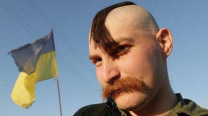 "Героя АТО" вытолкали из троллейбуса в Днепропетровске разгневанные пассажиры