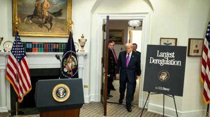 Трамп ввёл режим чрезвычайного положения из-за прорыва канализации