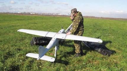 Военнослужащие ЗВО отрабатывают корректировку огня при помощи БПЛА «Орлан-10»