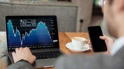 Американский аналитик предупредил о высоком риске обвала фондового рынка США