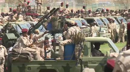 Суданская армия: Восставшие спецназовцы напали на охрану эвакуируемого посольства Франции