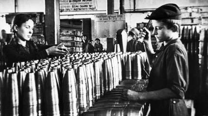 Детство у станка: как война делала из уральских подростков стахановцев