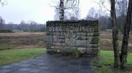 В Нижней Саксонии (Германия) почтили память погибших в концлагере красноармейцев