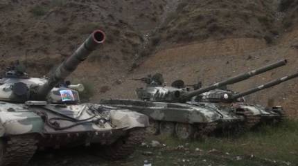 Бронетехника на ходу: азербайджанские войска показали захваченные у армии НКР танки
