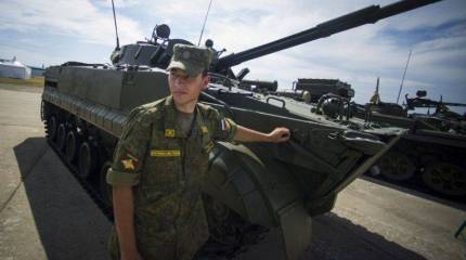 В российские войска поступят сотни БМП-3