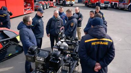 Зеленский предложил Макрону помощь в тушении пожаров во Франции